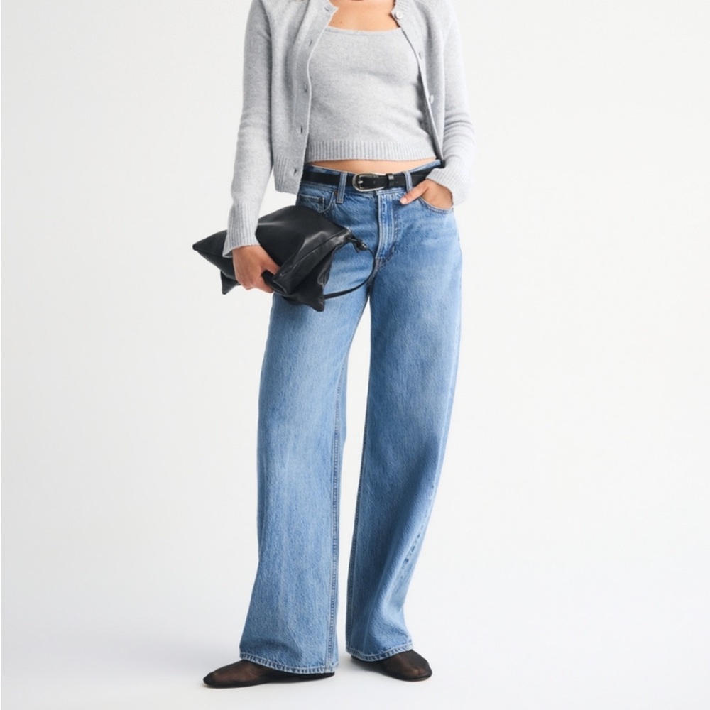 Abercrombie Low Rise Ultra Loose Jeans